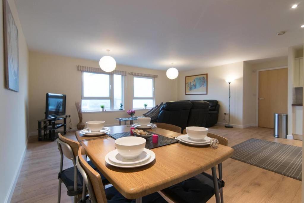 Апартаменти Executive 2 Bed 2 Bath - Free Parking Глазго Екстер'єр фото