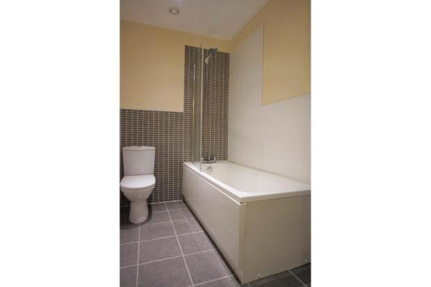 Апартаменти Executive 2 Bed 2 Bath - Free Parking Глазго Екстер'єр фото